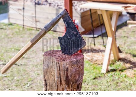 Traditions Viking Weapons Battle Ax Wide Blade Black Wooden Handle Square Stuck Old Stump