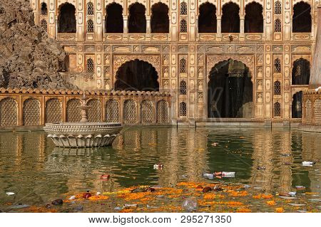 Jaipur, India, October 27, 2017 : Indian People At Galtaji (khole Ke Hanuman Ji). This Is An Ancient