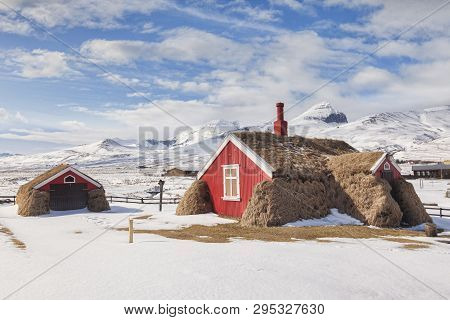 10 April 2018: North Iceland - Turf House Lindarbakki In The Village Of Bakkagerdi, Borgarfjordur Es