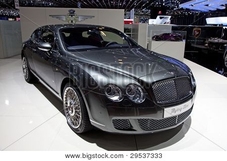 Genewa - 8 marca: Nowy Bentley Continental 