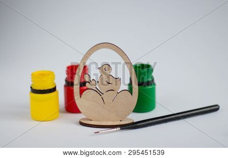 Wooden Easter Chick In An Egg With Tassel And Paints