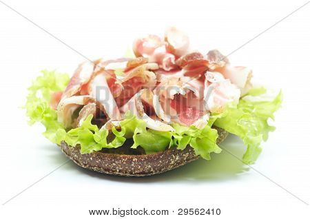 Panino con prosciutto e pancetta