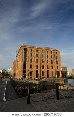 Liverpool, Merseyside, Uk, 11th June 2014, A Daytime View Of Albert Dock In The Cultural Quarter Of 