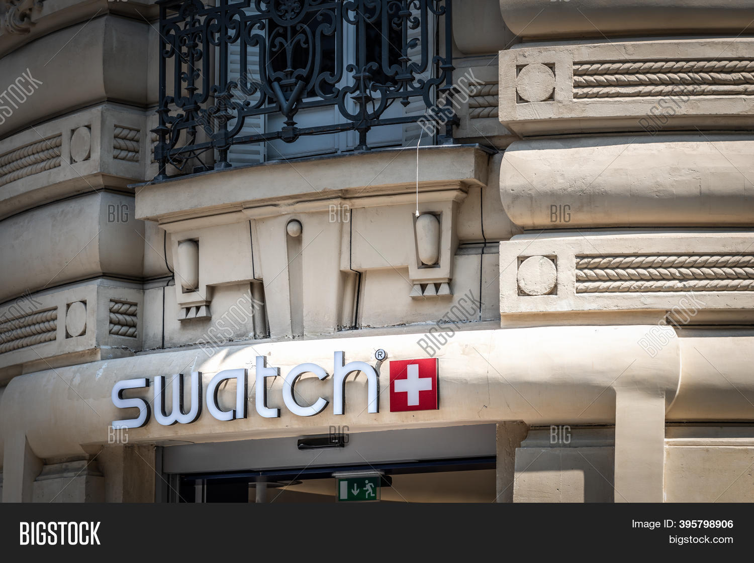 Paris, France - July Image \u0026 Photo (Free Trial) | Bigstock