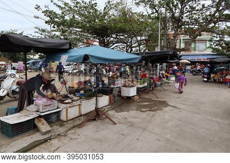 Hoi An, Vietnam, November 16, 2020: Various Stalls In One Of The Streets In The Ba Le Market In Hoi 