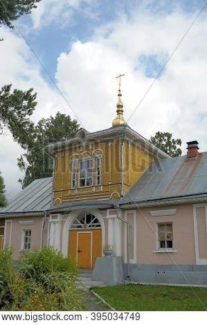 Russia, Karelia 10,08,2013 Vazheozersky Spaso-preobrazhensky Monastery - A Male Monastery Of The Rus