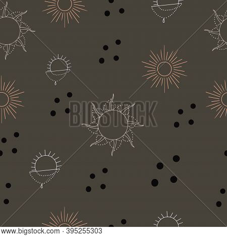 Shiny Bright Yellow Sun On Green Seamless Background. Vector Pattern