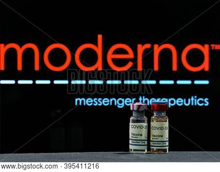Mallorca/spain- November 17 2020: Pharmaceutical Lavoratory Moderna Research Coronavirus (covid 19)