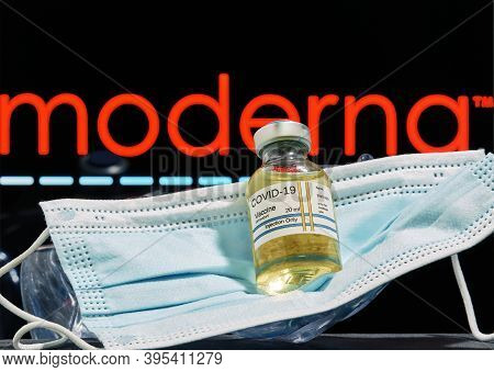 Mallorca/spain- November 17 2020: Pharmaceutical Lavoratory Moderna Research Coronavirus (covid 19)