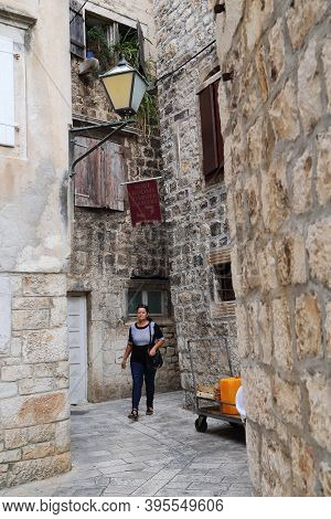 Trogir Croatia - September 11, 2016: This Is One Of The Lasnes Of The Medieval Old Town.