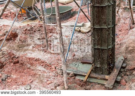 Column Formwork Internal Steel Structure Made Up Of Poles From The Ground. Column Timber Form Work A