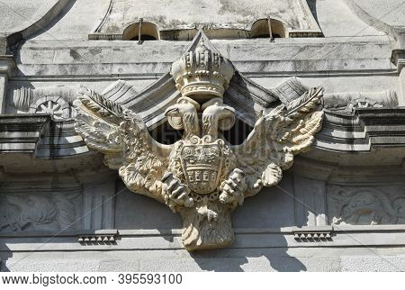 Alba Iulia, Romania - September 20, 2020. Crowned Double Headed Eagle Decorating The Fourth Gate Of 