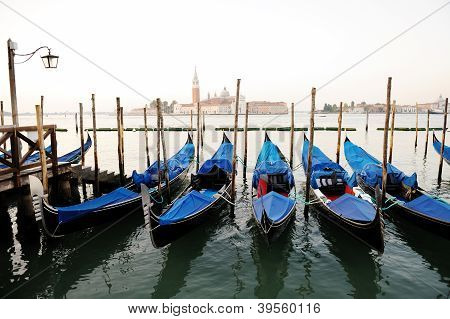Venetianska gondoler