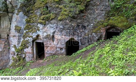 Anfabrika Rocks And Cellars In Ligatne Town An Old Floodgate Dam. Ancient Sandstone Caves And Ancien