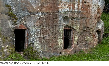 Anfabrika Rocks And Cellars In Ligatne Town An Old Floodgate Dam. Ancient Sandstone Caves And Ancien