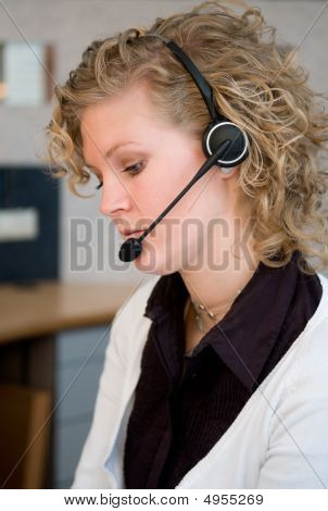 Front-Desk-worker