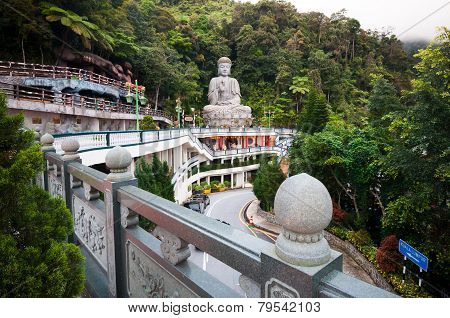 Large Stone Buddha Statue At Chin Swee Caves Temple