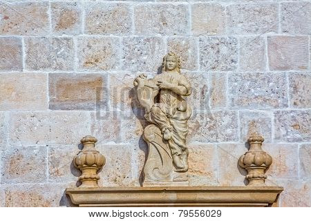 Stone sculpture