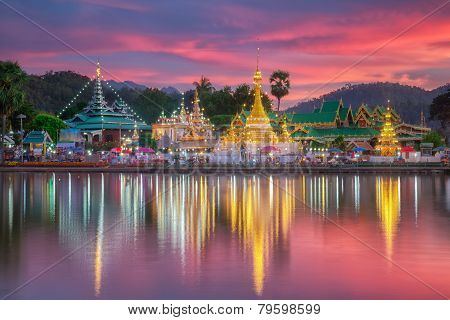 Wat  Jongkham