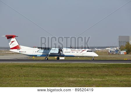 Frankfurt Airport - Bombardier Dash 8 Of Austrian Airlines Takes Off