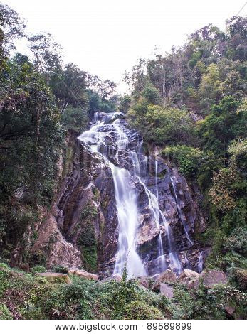 Mae Tia Waterfall, Ob Lung National Park In Chiangmai Thailand