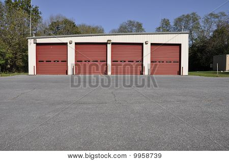 ländliche Firehouse garage