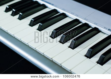 The midi keyboard controller