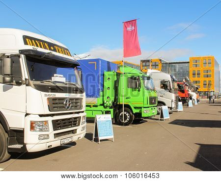Number Of Large Trucks Running On Cng