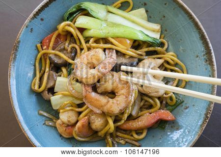 Stir fry seafood Hokkien noodle