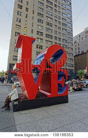 Love Sculpture On 6Th Avenue