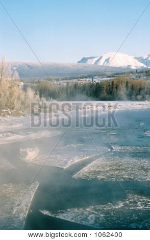 Wilderness River Icefloes 
