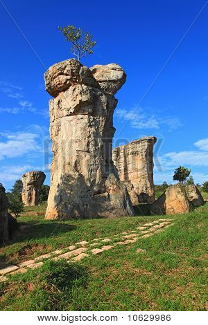 Closeup di Mor Hin Khao, Thailandia Stonehenge