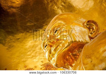 Large Golden Buddha Goldleaf Roof Buddhist Culture And Life Style Temple Statues Asia