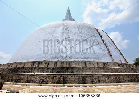 Anuradhapura, Dagoba Ruvanvelisaya,
