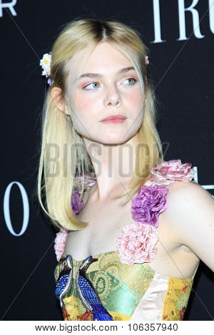 LOS ANGELES - OCT 27:  Elle Fanning at the 