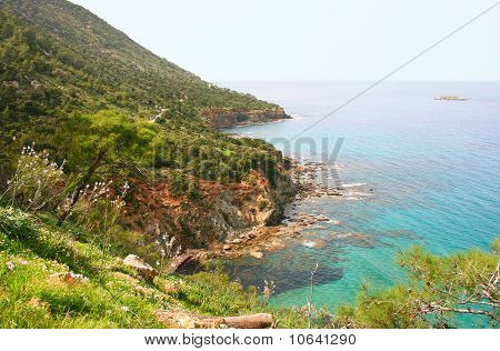 Akamas