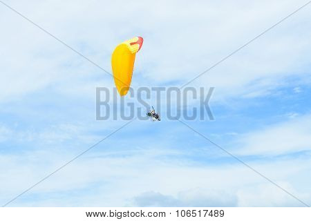 trike with a parachute