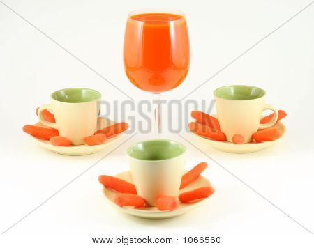 Karotten und Saft In elegantem Ambiente