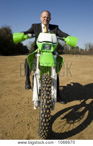 ダートバイク ビジネスマン