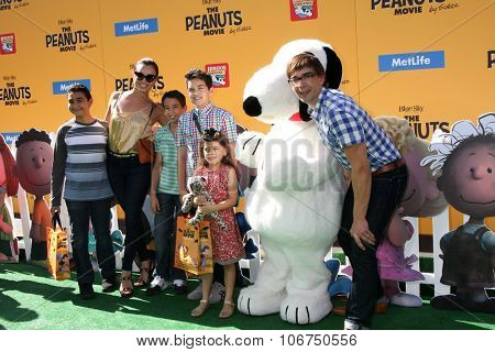 LOS ANGELES - NOV 1:  Christopher Gorham, family, friend at the 