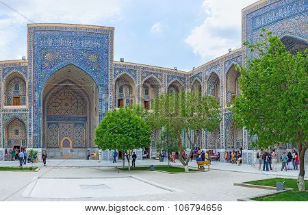 The Scenic Courtyard