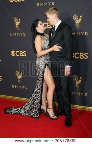 LOS ANGELES - SEP 17:  Ariel Winter, Levi Meaden at the 69th Primetime Emmy Awards - Arrivals at the Microsoft Theater on September 17, 2017 in Los Angeles, CA