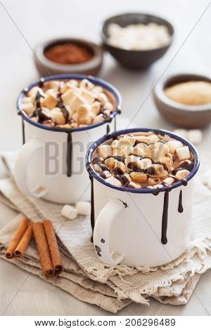 s'mores hot chocolate mini marshmallows cinnamon winter drink