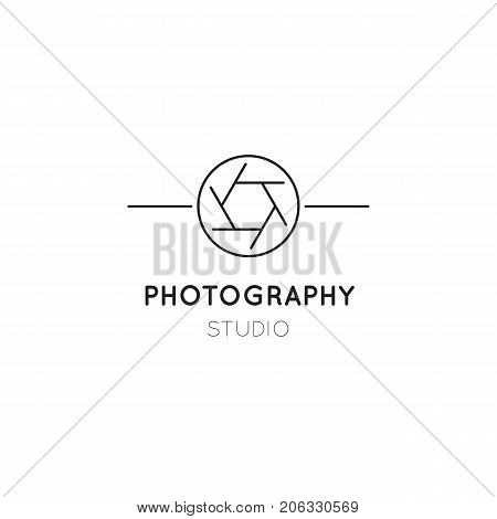 Vector thin line icon, camera shutter silhouette. Logo template illustration for photographer, photography studio, shop or school. Black on white isolated symbol. Simple mono linear modern design.