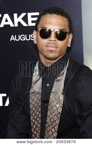 LOS ANGELES - AUG 4: Chris Brown na premiéře Screen Gems 'zájemce' na Arclight 