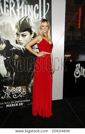 ลอสแองเจลิส - 23 มี.ค.: Malin Akerman ที่โลกรอบปฐมทัศน์ของหางบ่วงหมัดที่ Grauman ของมาถึง