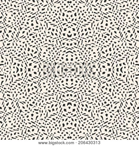 Animal skin pattern. Vector seamless background. Black and white animal skin print with curved shapes. Abstract monochrome camouflage background. Ripply surface, repeat tiles. Design pattern, decoration pattern, textile pattern, fabric pattern