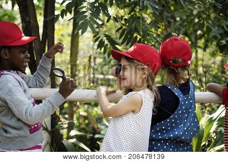 Little Kids Learning Environment on School Fieldtrip