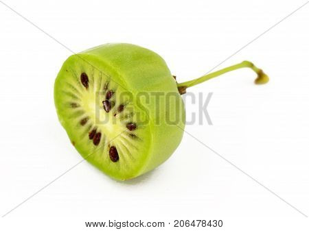 actinidia vitamin berry hardy kiwi food nature deliceosa isolated