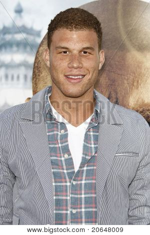 LOS ANGELES - 19 พฤษภาคม: Blake Griffin (มีดตัด LA) ที่โรงของ 'ความเมา Part II' จัดขึ้นที่ 